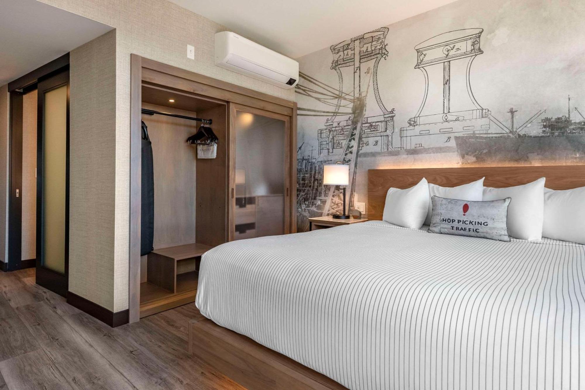 Cambria Hotel Portland Downtown Old Port Екстер'єр фото